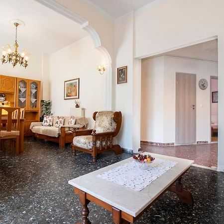 Vintage Charm Apt Near Centre 伊拉克利翁 外观 照片