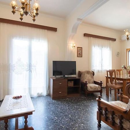 Vintage Charm Apt Near Centre 伊拉克利翁 外观 照片
